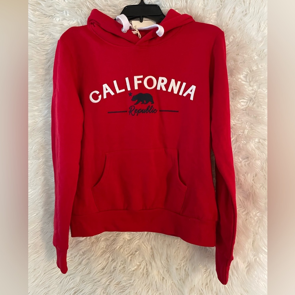 California Republic REFLEX NWT Unisex Red Embroidered Long Sleeve Hoodie-Medium